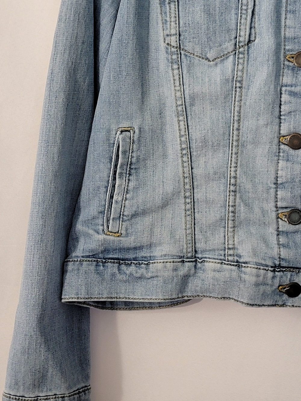SONOMA Light Blue Washed Denim Jean Jacket Size L - Picture 8 of 9